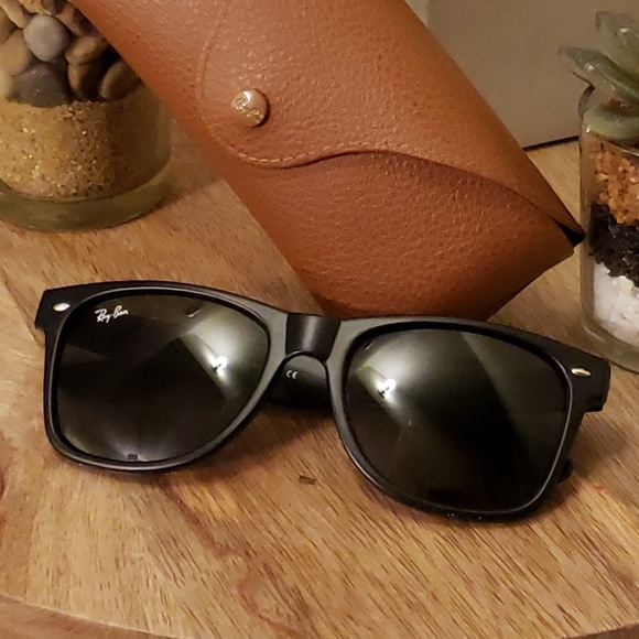 Ray-Ban Other - Ray-Ban by Luxottica sunglasses